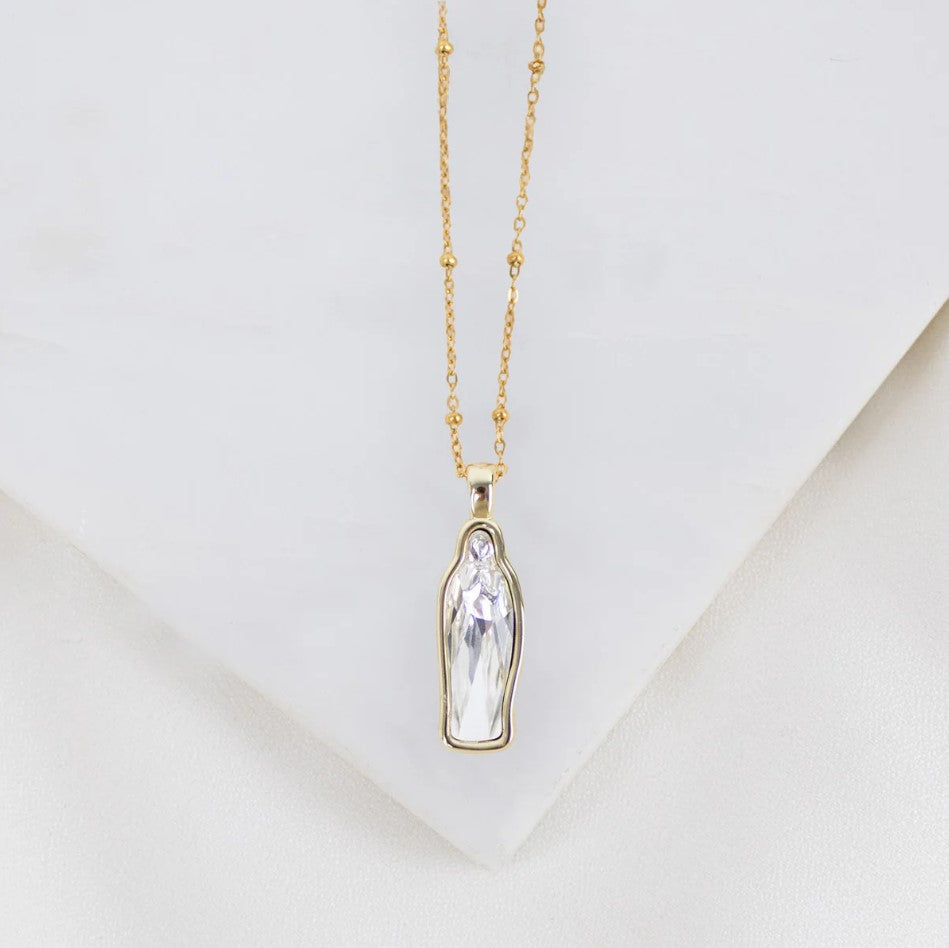 18" Queen of the Universe Petite Necklace