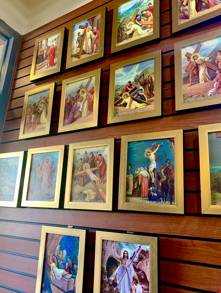 15 Piece Gold Frame "Stations of the Cross" Artworks in Spanish