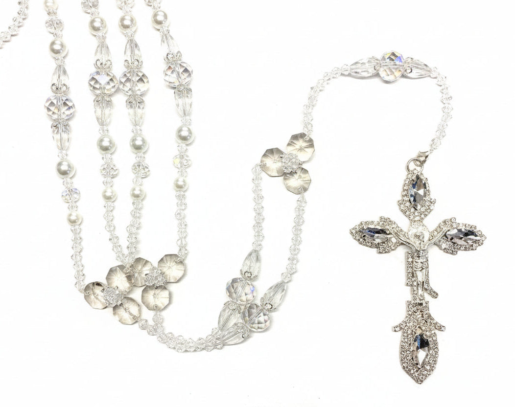 45" Crystal & Pearl Wedding Lasso with Rounded Crystal Interlocking Ring Box