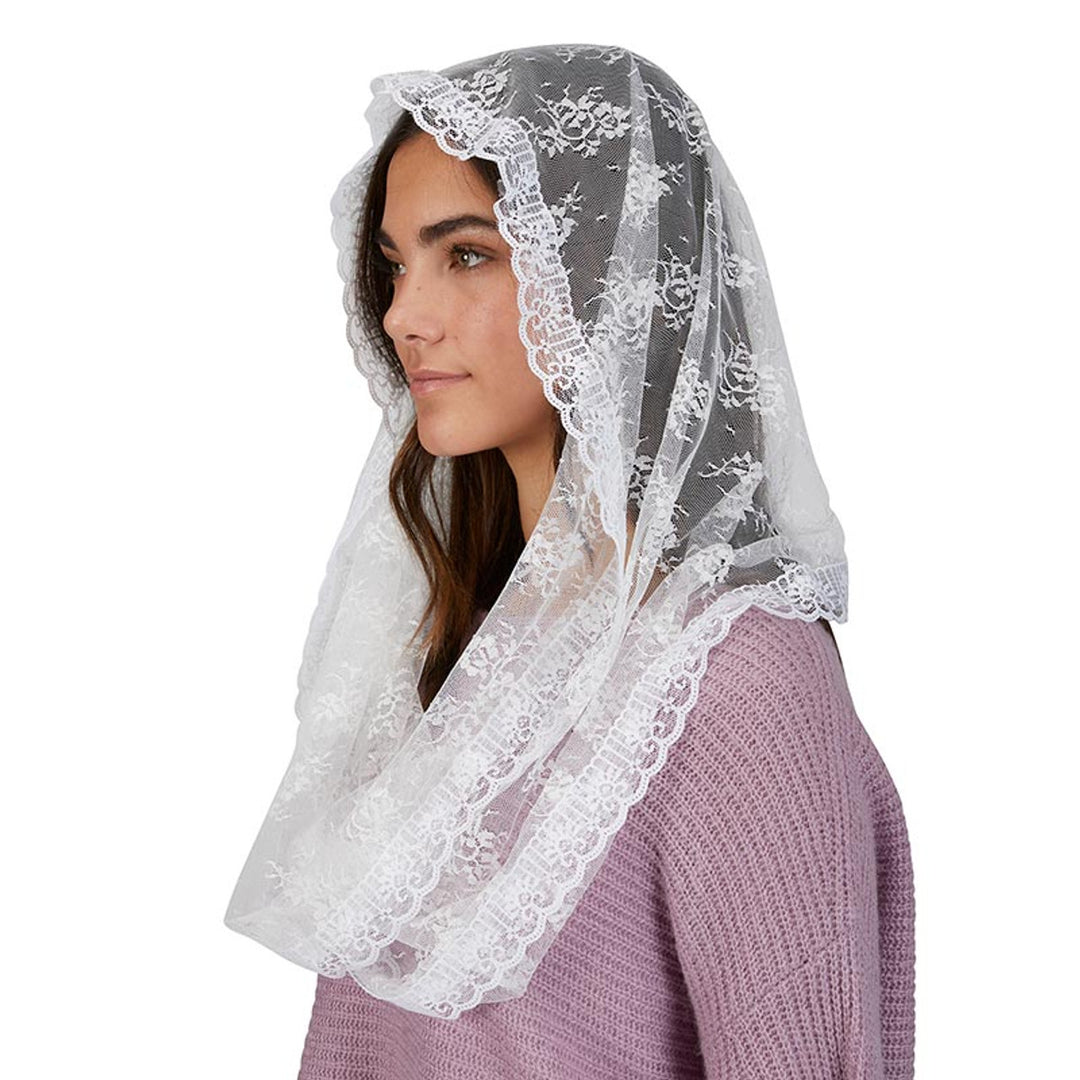 White Lace Infinity Chapel Veil